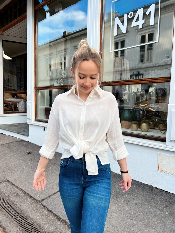 Svea Shirt - Star White  - Image 5