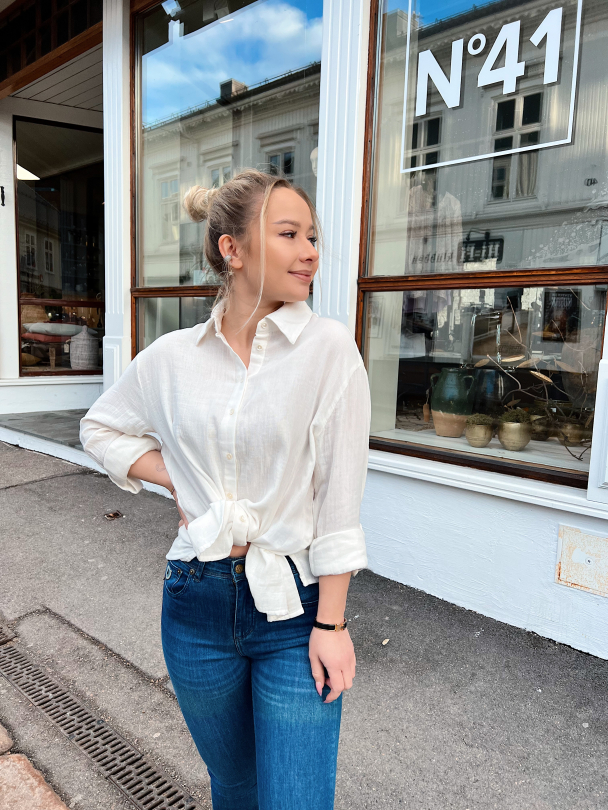 Svea Shirt - Star White  - Image 6