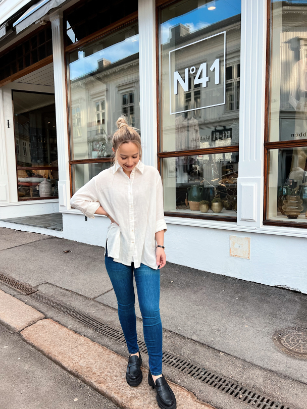 Svea Shirt - Star White  - Image 7