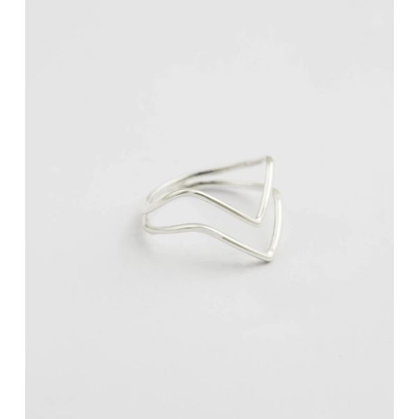 Tiny Arrow ring Silver