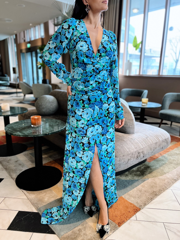 Light Maxi V-Neck Dress - Image 1