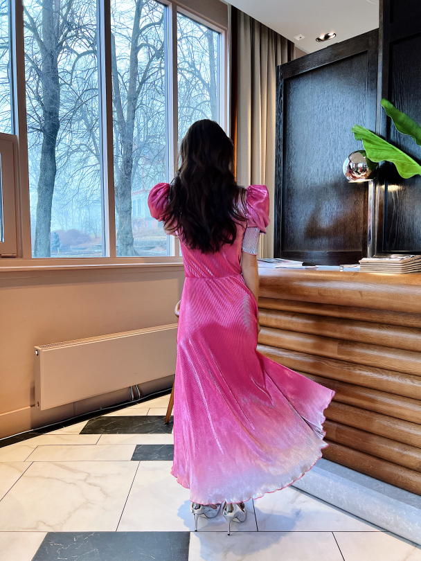 Gradient Plissê Dress - Image 7