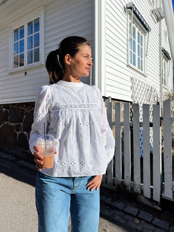 Karoline Blouse - White border  - Image 5