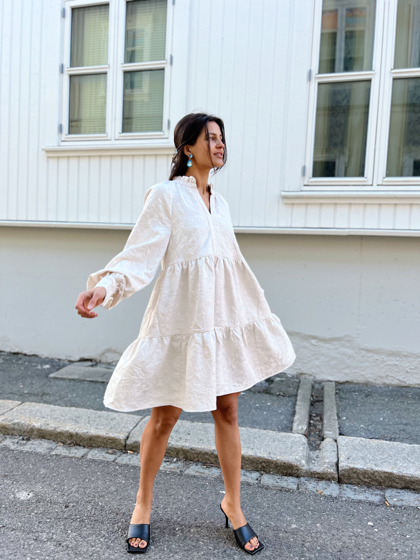 Jasmine Dress -Drapy Jacquard - Image 4