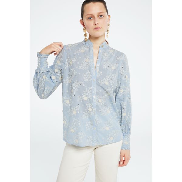Brody Broderie Blouse Summer Blue| Brody Broderie Bluse Summer Blue fra Fabienne Chapot