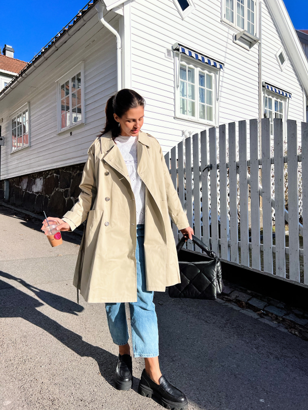 Elena Trenchcoat - Image 4