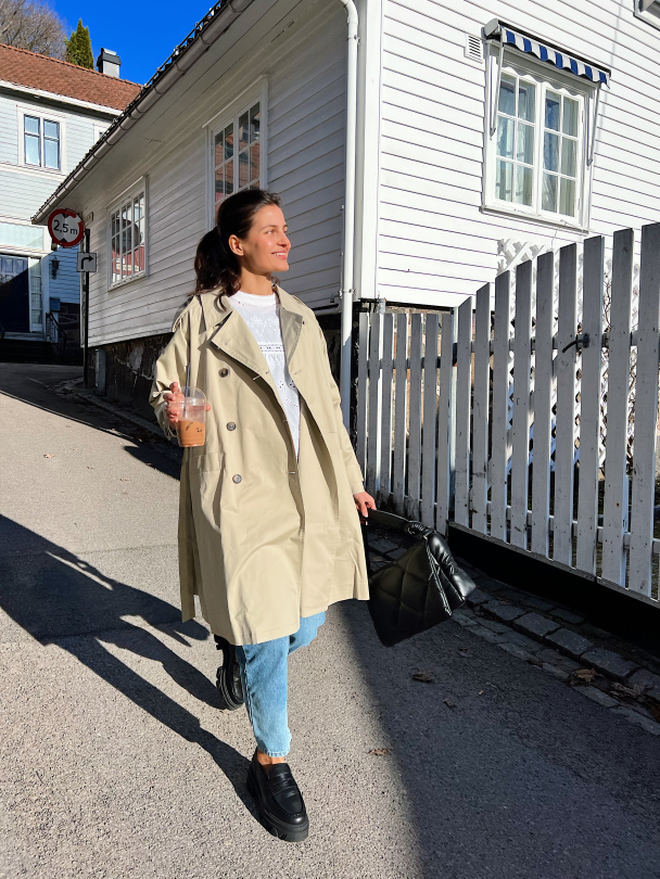 Elena Trenchcoat - Image 5