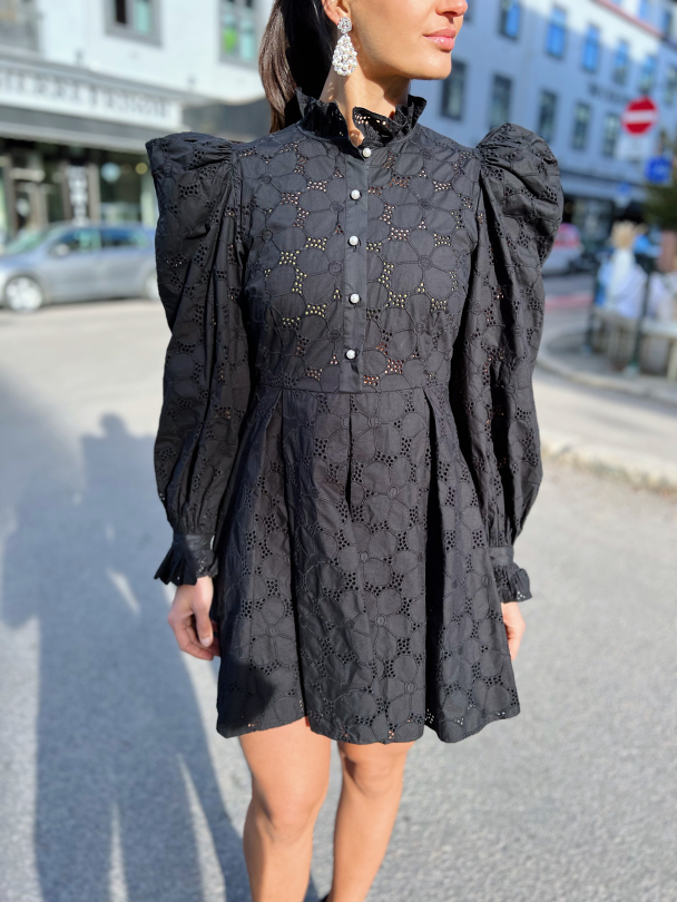 Jennifer - Anthracite Black  - Image 1
