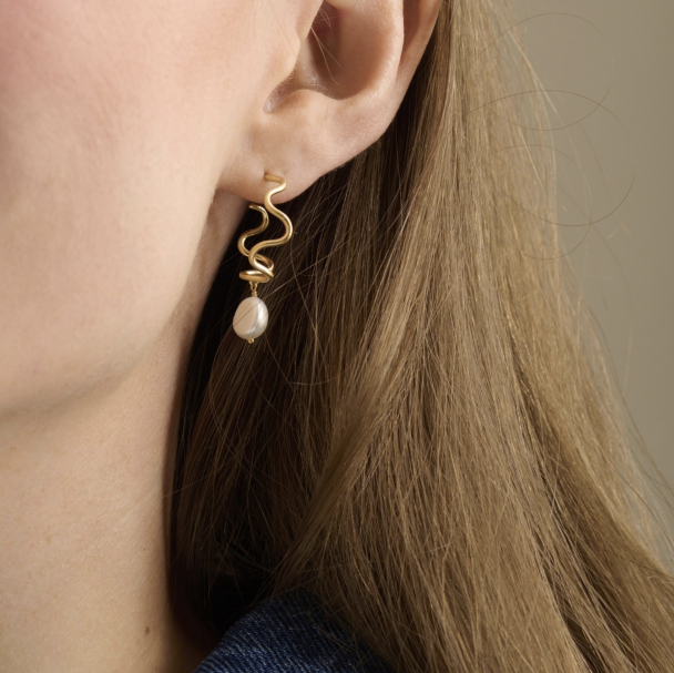 Small Bay Earrings - Gold - Image 2