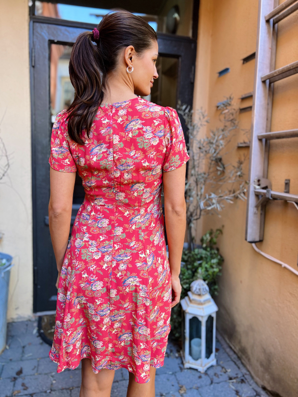 Spring 50s Dress - Red Flora  - Image 3