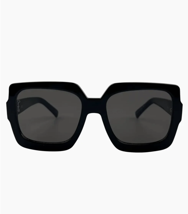 Luna Black - Image 1