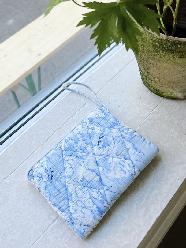 Strandfiol Laptop Case - Blue Cloud Print  - Image 1