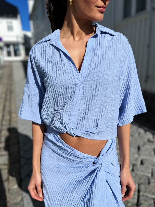 Malin Twist Blouse - Brunnera Blue  - Image 1