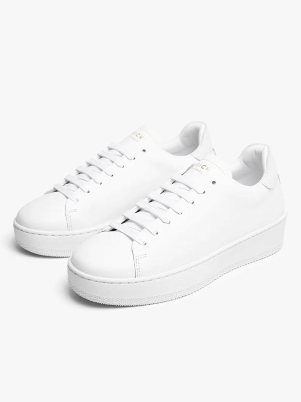 Deuce Court - Image 1