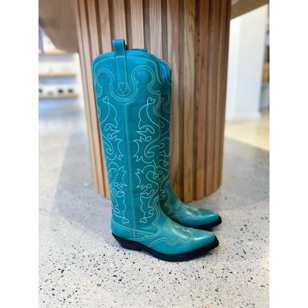 S2029 KNEE HIGH EMBROIDERED WESTERN BOOT