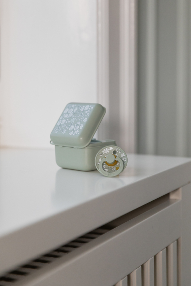 BIBS x LIBERTY- SMOKKEBOKS CAPEL SAGE - Image 2