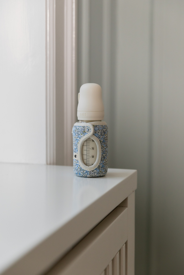 BIBS x LIBERTY- BABY BOTTLE SLEEVE SMALL ELOISE IVORY - Image 3