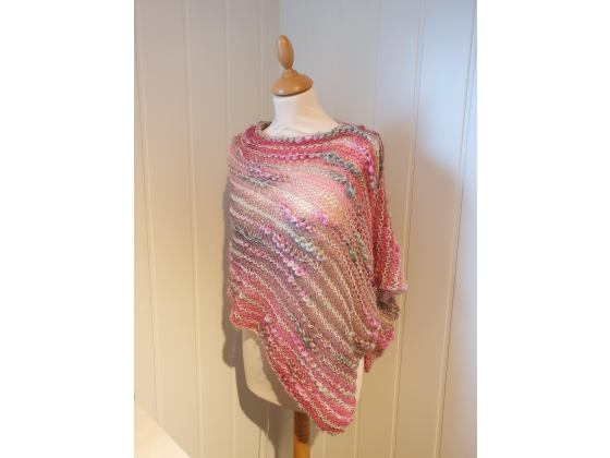 DOLCE BLOOM PONCHO oppskrift