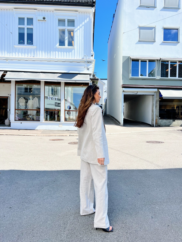 Tania Slim Blazer - Nomad - Image 9