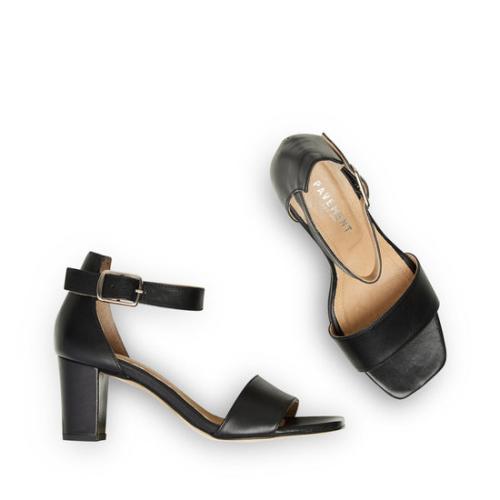 Sinna Sandal