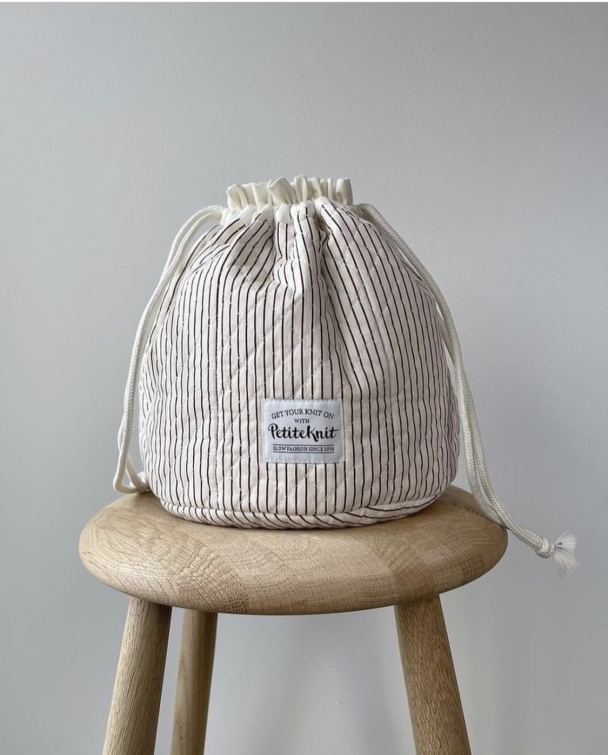 PetiteKnit Prosjekt vesker - Image 1