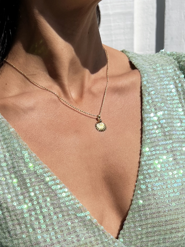 Shell Necklace - Gold crystal - Image 1
