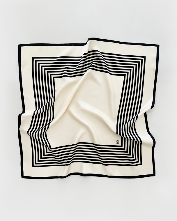 NO.1 Scarf - 65 cm - Image 1