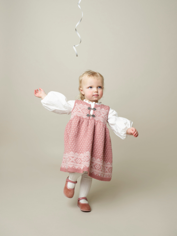 Hefte - 372 Festdrakter Barn - Image 5