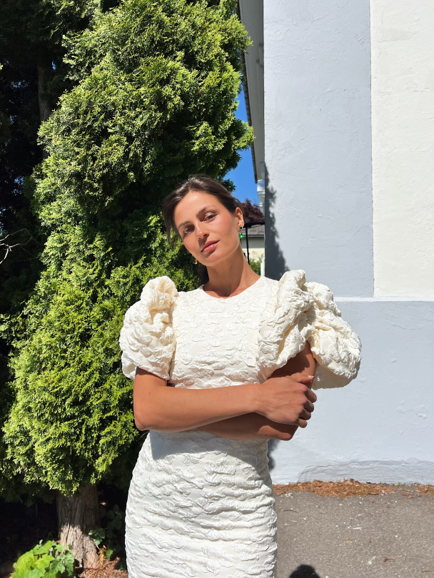 Jacquard midi puffy dress - Egret - Image 6