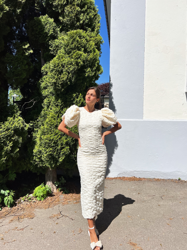 Jacquard midi puffy dress - Egret - Image 7