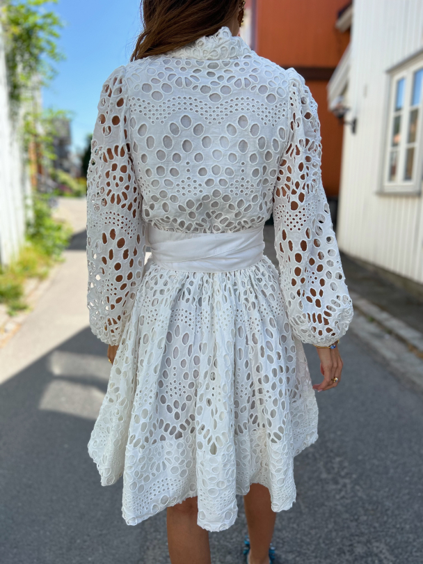 Bow Wow Dress - Hvit  - Image 4