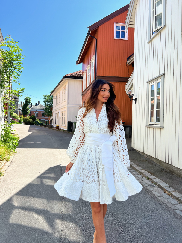 Bow Wow Dress - Hvit  - Image 6