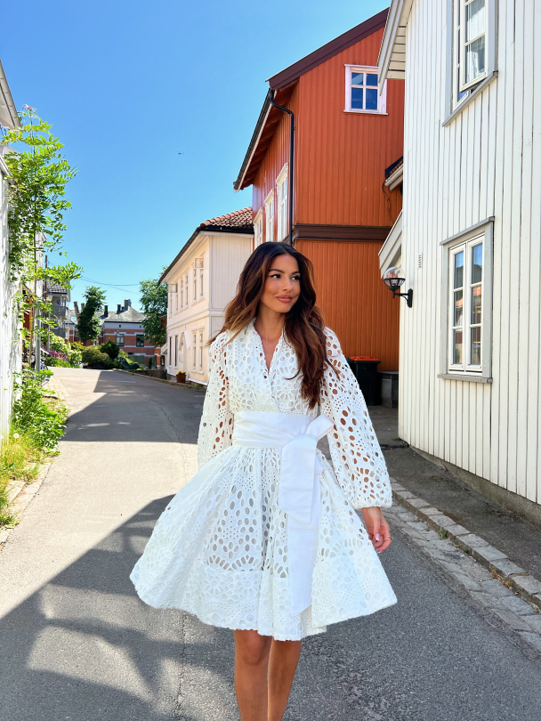 Bow Wow Dress - Hvit  - Image 7