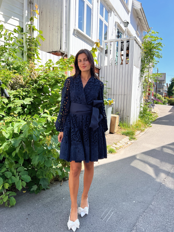 Bow Wow Dress - Navy - Image 8