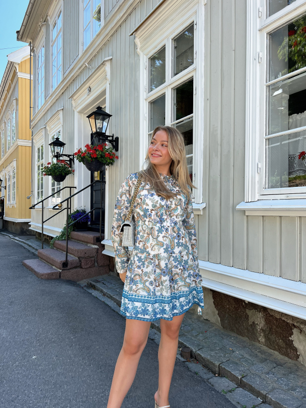 Marybeth Honeycomb Smocked Mini Dress - Border Paisley  - Image 5