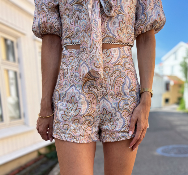 Elsa Fitted High Waisted Shorts - Ornamenta L Floral - Image 1