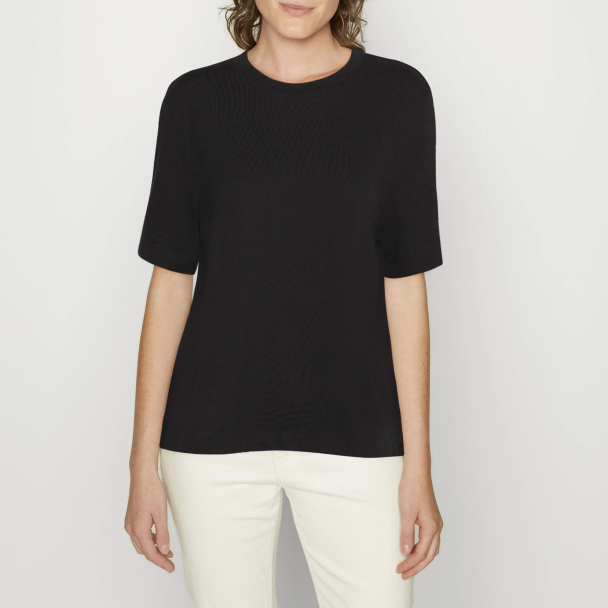 Essential - Boxy Tee - Black - Image 3