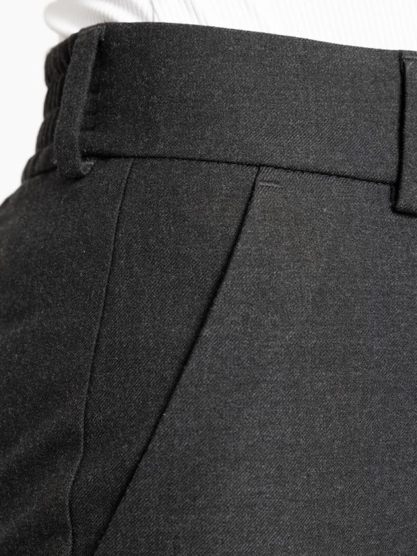 Daphne Dk Grey  - Image 4