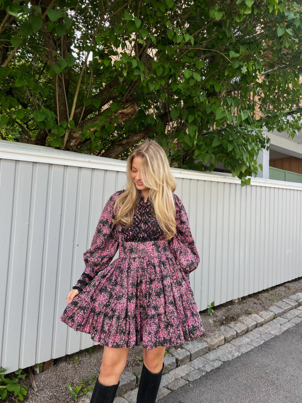 Décorated Poplin Mini Dress -Petite Rose - Image 2
