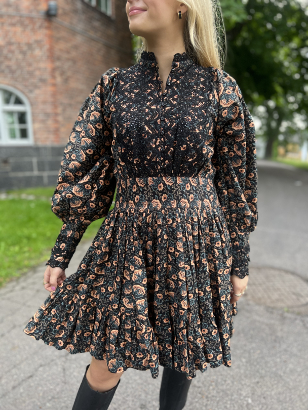 Décorated Poplin Mini Dress -Autumn - Image 1
