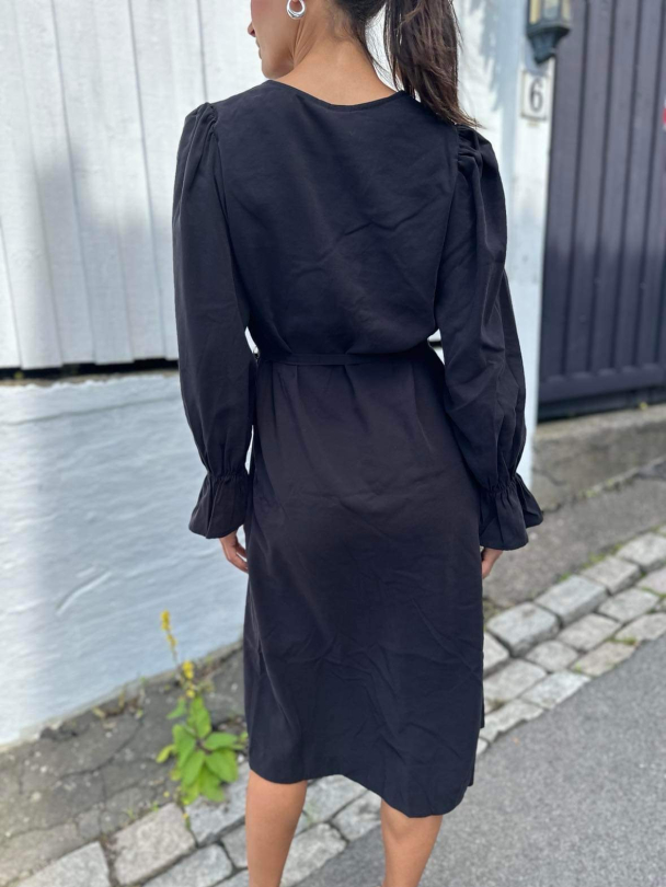 Melli Midi Dress - Black - Image 2