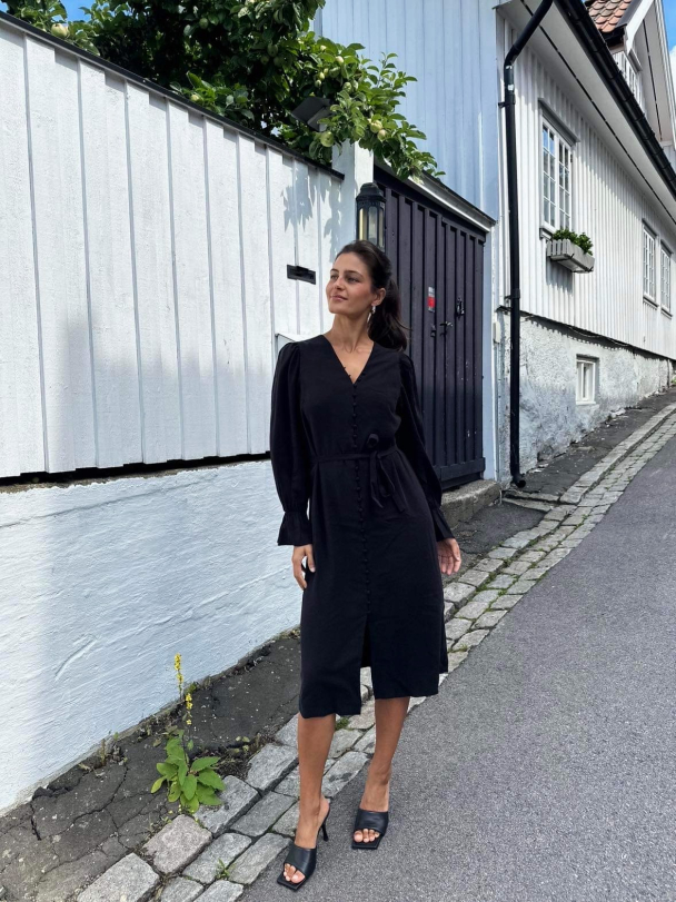 Melli Midi Dress - Black - Image 4