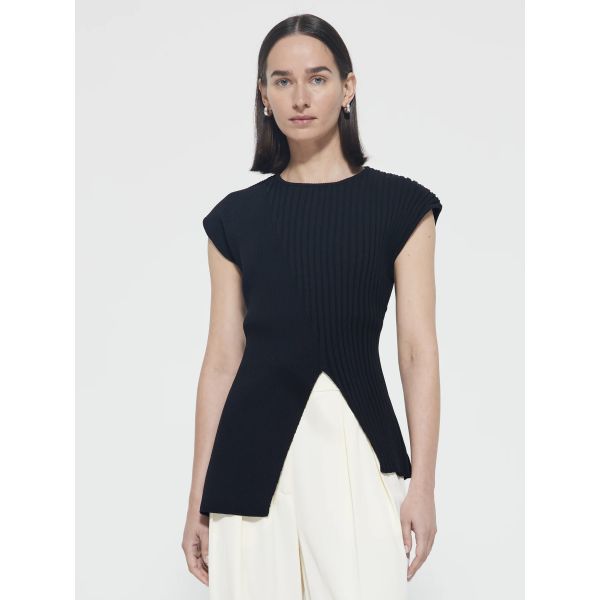 Asymmetric Sleeveless Knitted Top