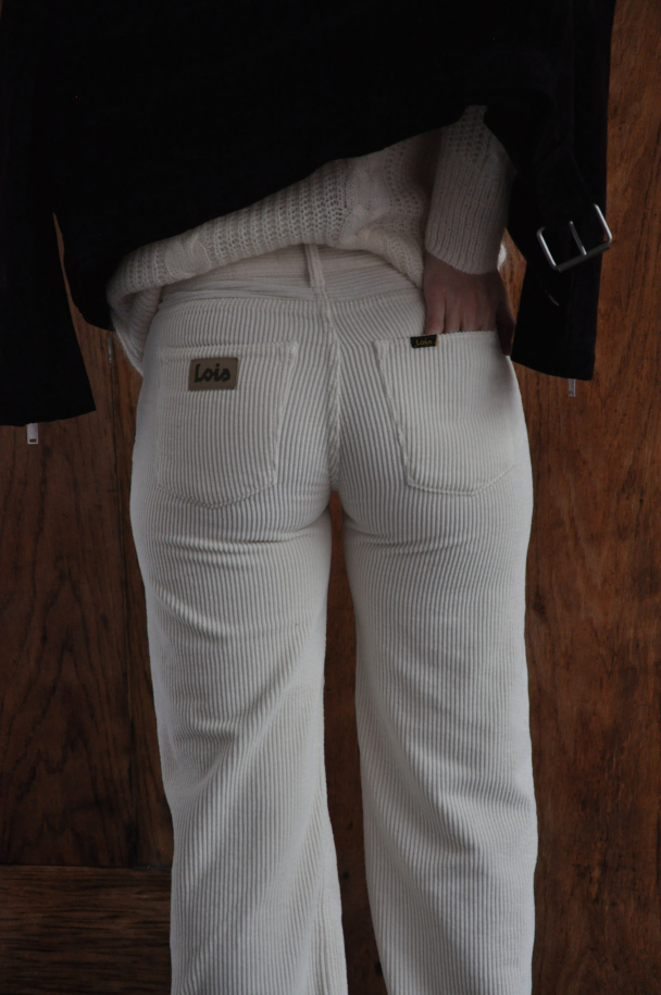 Wide Ecruu - Image 2