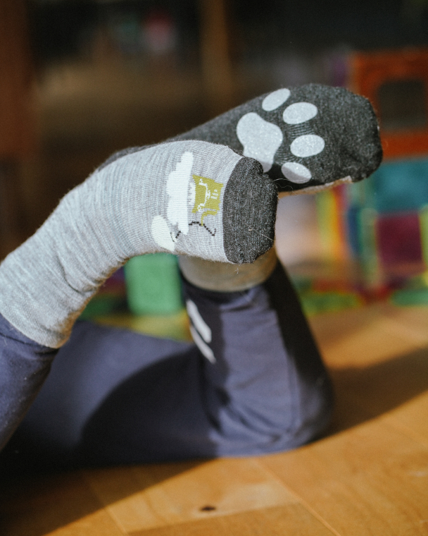 Kattnakken | Ullsokk Antiskli - Grå Melert - Image 3