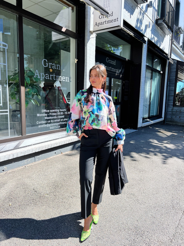 Ashley Long Sleeve - Frosted Floral Day - Image 9