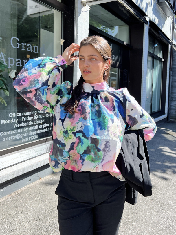 Ashley Long Sleeve - Frosted Floral Day - Image 1