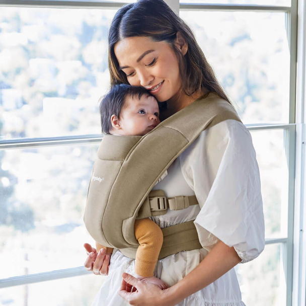 Ergobaby | Embrace Bæresele - Soft Olive - Image 4