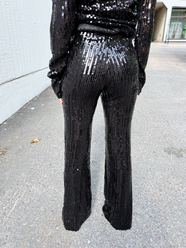 Sequins Flared Pants - Black  - Image 10