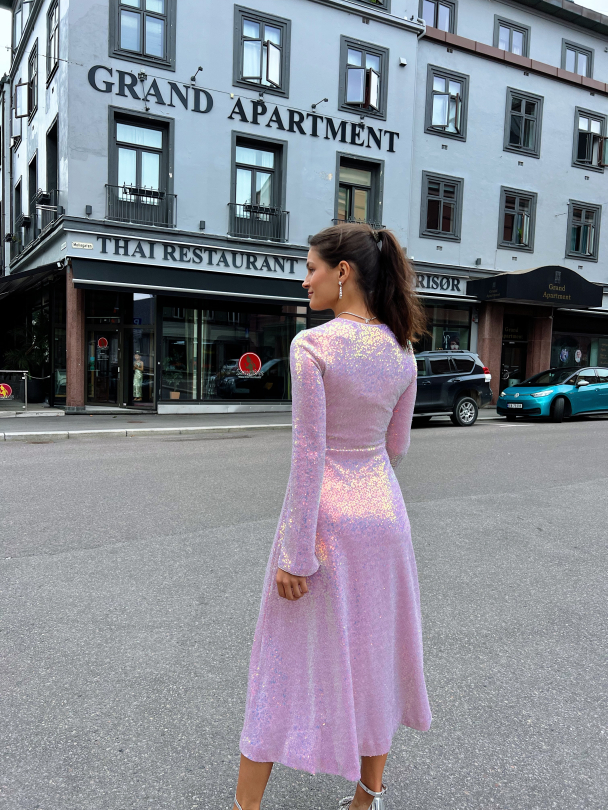 Sequins Midi Dress - Soft Pink  - Image 8